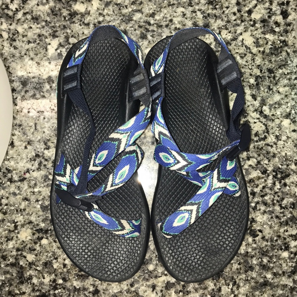 Chacos without toe strap